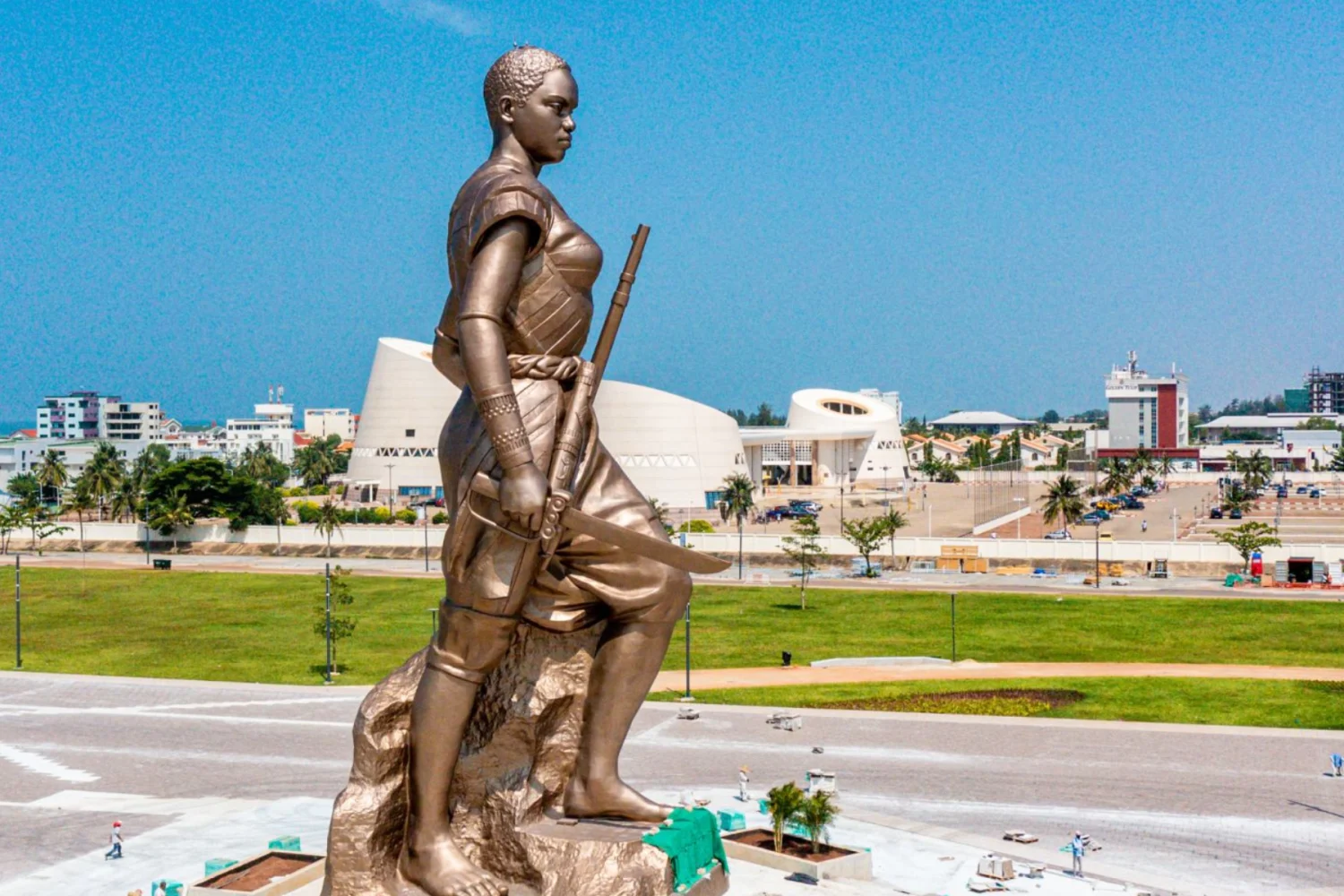 benin Monument Amazone cotonou