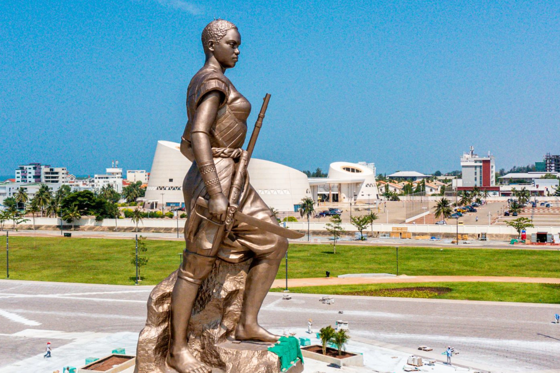 benin Monument Amazone cotonou